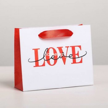 Пакет подарочный LOVE